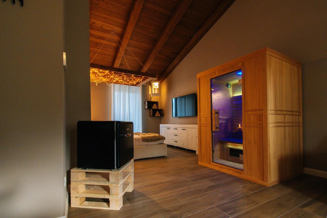 Agriturismo Agli Ulivi Салуцо Екстериор снимка